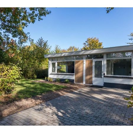 Beautiful Holiday Home With Sauna In A Quiet Wooded Area In Oostkapelle Luaran gambar