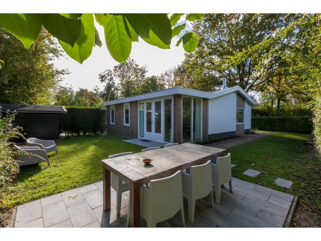 Beautiful Holiday Home With Sauna In A Quiet Wooded Area In Oostkapelle Luaran gambar